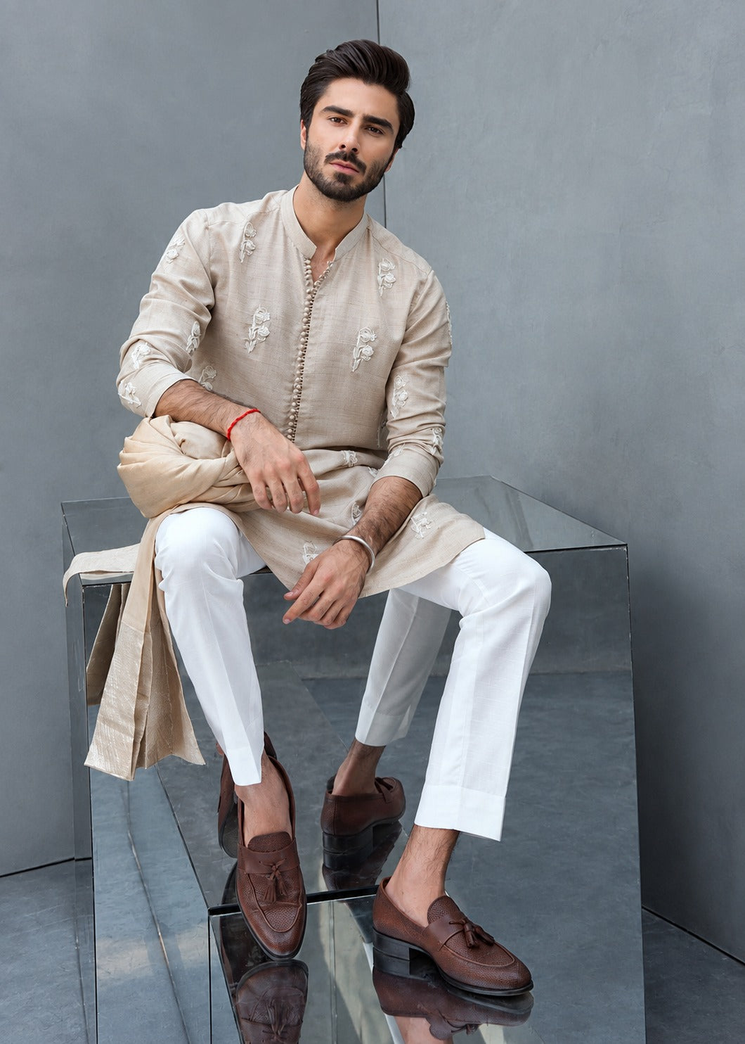 Floral Motifs Embroidered Work Men's Kurta with Pajama