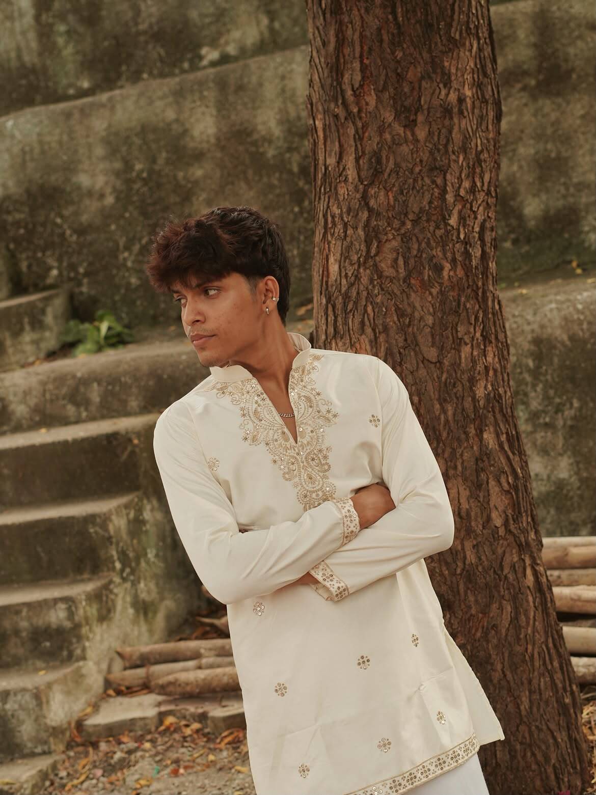 Royal Ivory Paisley Embroidered Traditional Designer