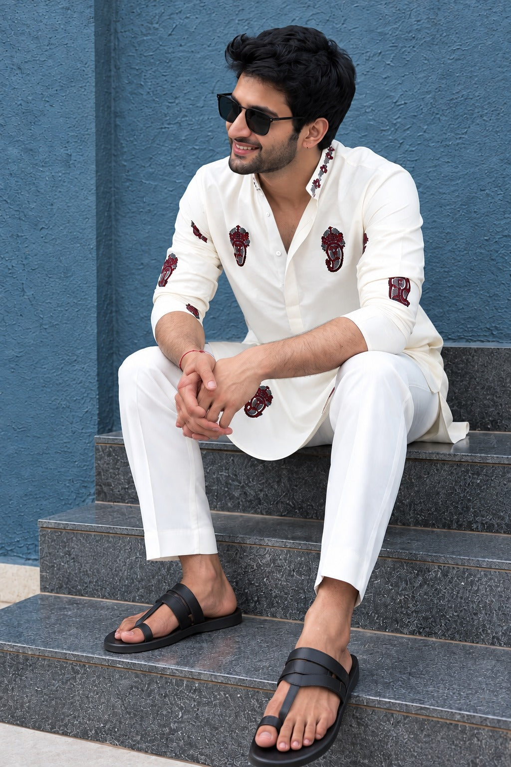 WHITE SILK EMBROIDERED KURTA PAJAMA SET FOR MEN'S
