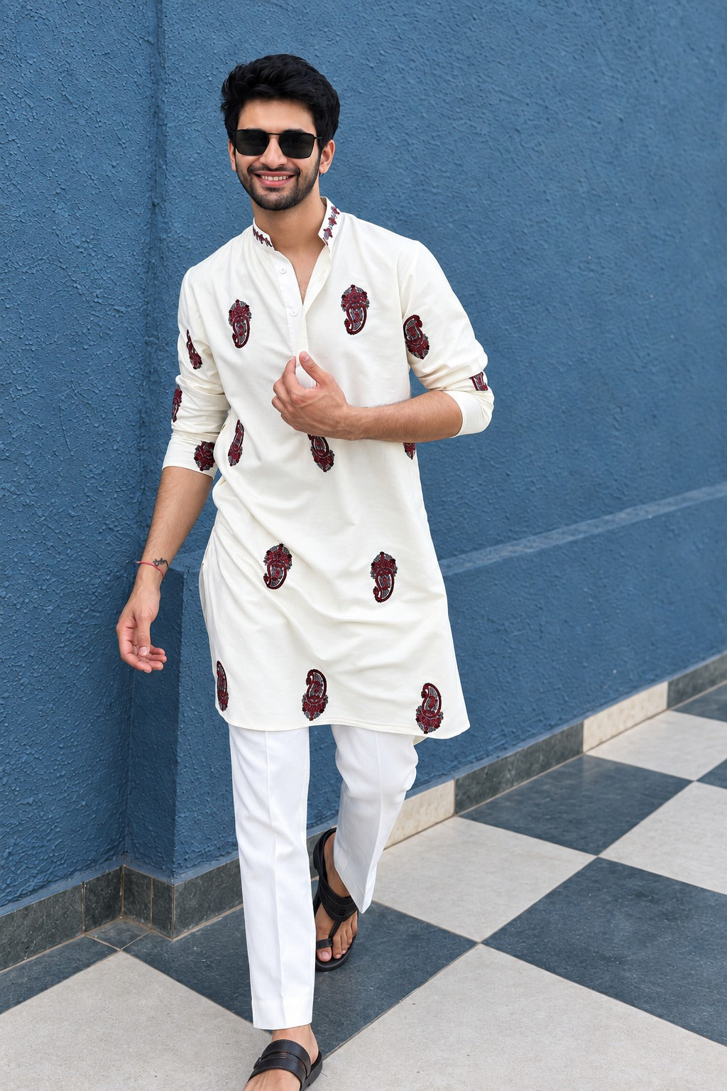 WHITE SILK EMBROIDERED KURTA PAJAMA SET FOR MEN'S