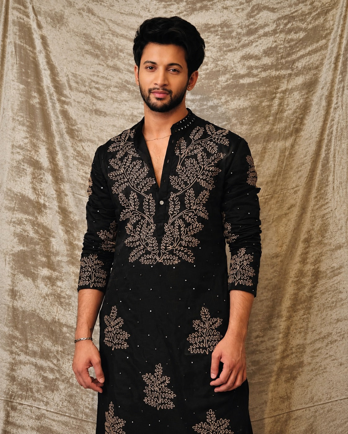 BLACK EMBROIDERED DORI AND SEQUNCES WORK KURTA PAJAMA SET FOR MEN'S