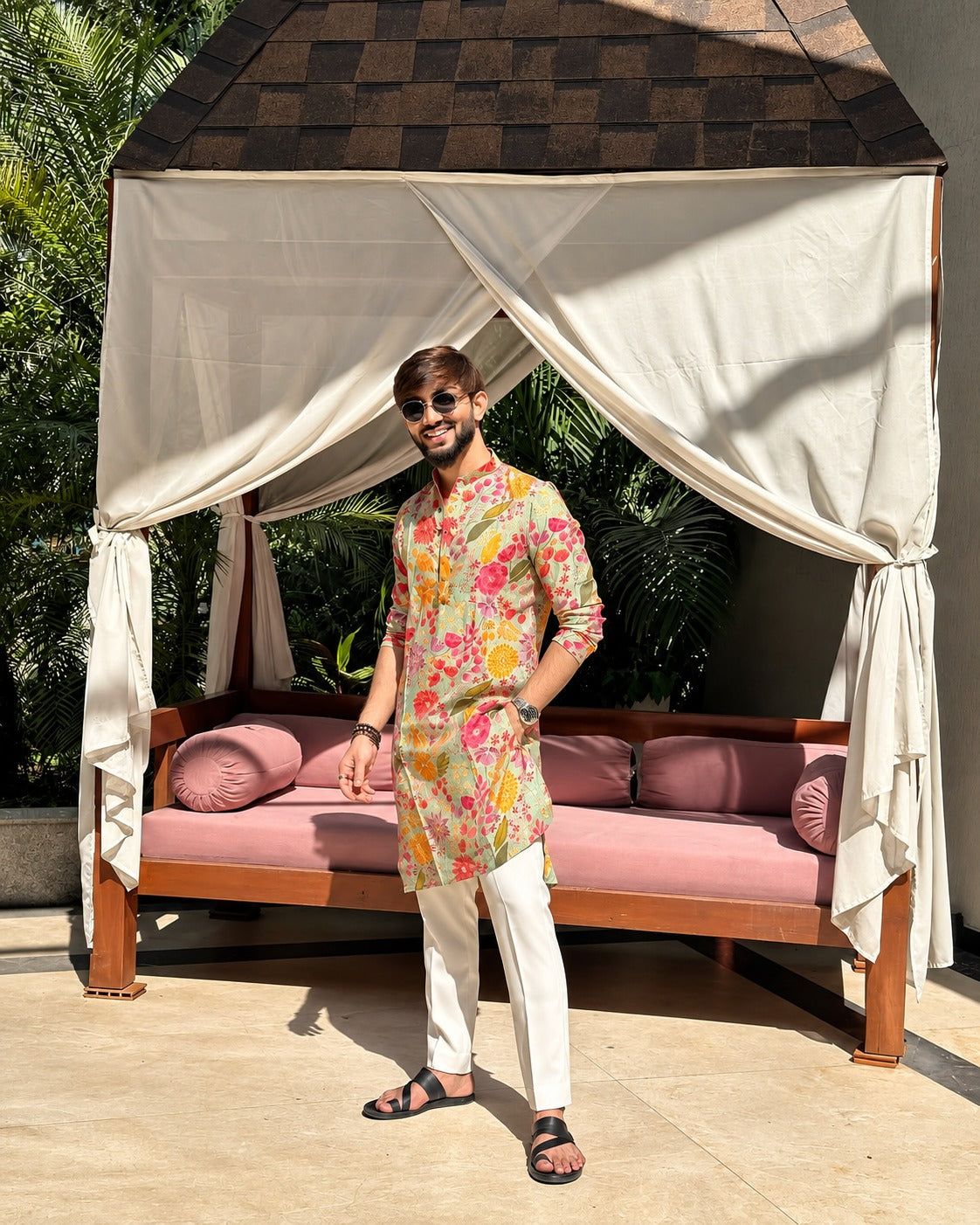 MULTI FLOWER PRINTED KURTA PAJAMA SET FOR MEN'S